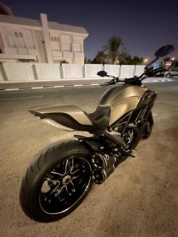 
										2015 Ducati Diavel Titanium full									